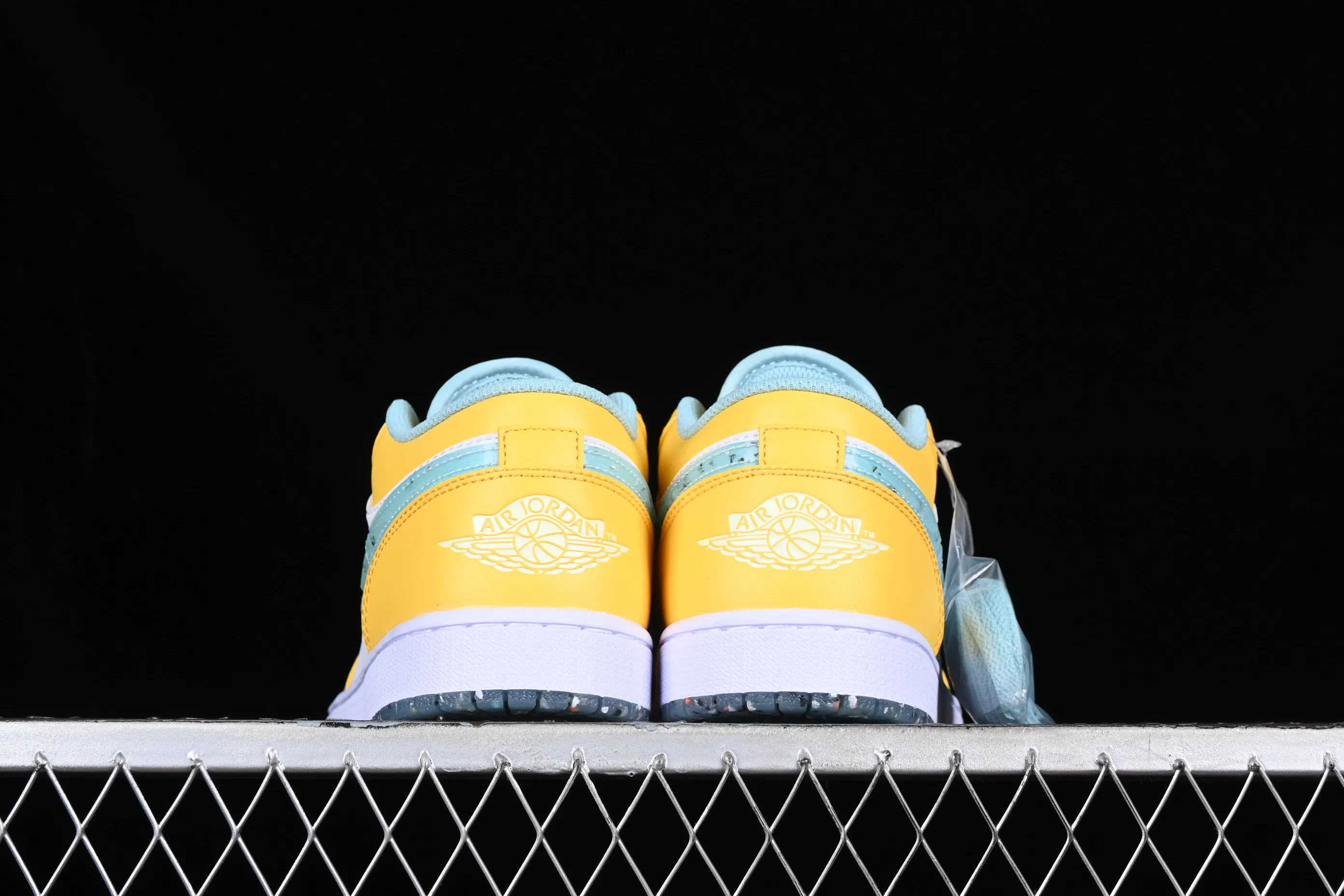 All categories Air Jordan Jordan series basketball shoes Air Jordan 1 Low Air Jordan Low AJ1 Joe 1 summer seaside style low-top cultural casual sneakers DX4375-800